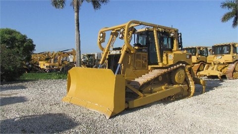 Dozers/tracks Caterpillar D6T