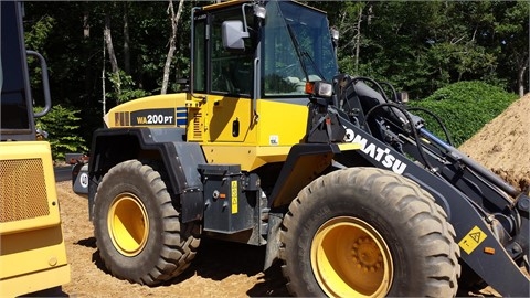 Komatsu WA200 de segunda mano a la venta Ref.: 1405554391009254 No. 3