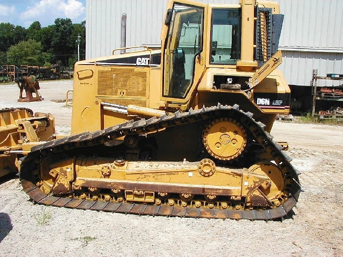 Dozers/tracks Caterpillar D6N