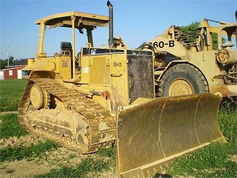 Dozers/tracks Caterpillar D6M