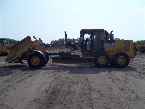 Motoconformadoras Deere 770D