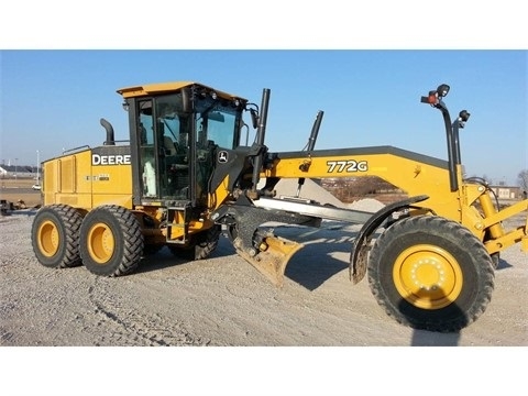  Deere 772G de segunda mano en venta Ref.: 1408050194527061 No. 2