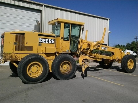  Deere 770CH usada a la venta Ref.: 1408113803886979 No. 2