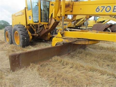  Deere 670B de segunda mano en venta Ref.: 1408125614262312 No. 2