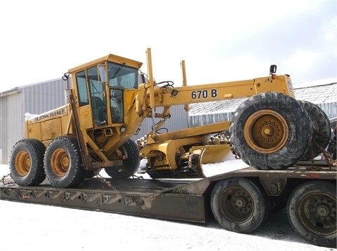  Deere 670B importada en buenas condiciones Ref.: 1408126869830811 No. 4