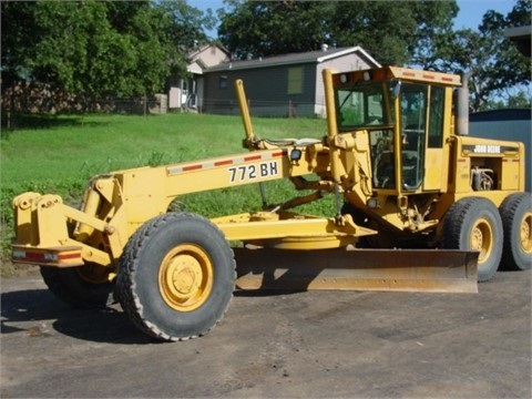  Deere 772BH de segunda mano a la venta Ref.: 1408287427181407 No. 4