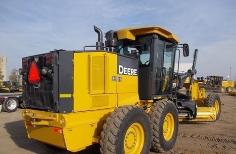 Motoconformadoras Deere 670G