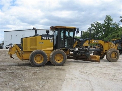  Deere 672G de segunda mano en venta Ref.: 1408375984339747 No. 2