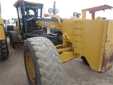 DEERE 770D de medio uso en venta Ref.: 1409333342912249 No. 3