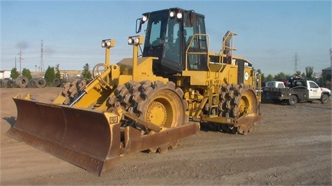 Compactadoras Suelos Y Rellenos Caterpillar 825G