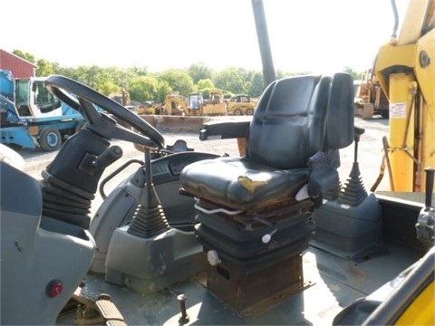  New Holland LB75B seminueva en venta Ref.: 1409929762104629 No. 4