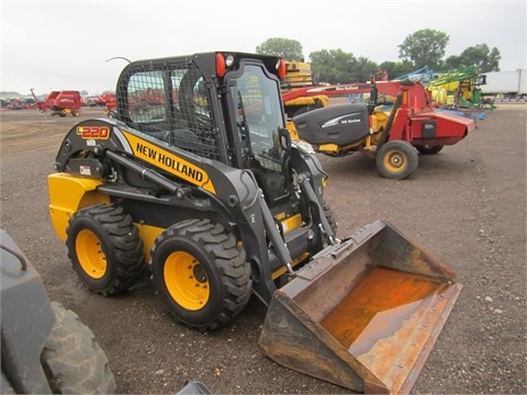 Minicargadores New Holland L220