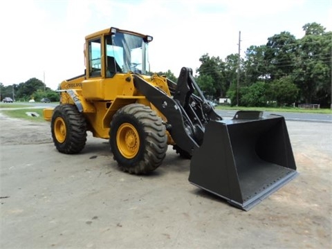 VOLVO L70E de segunda mano a la venta Ref.: 1410200700052785 No. 3