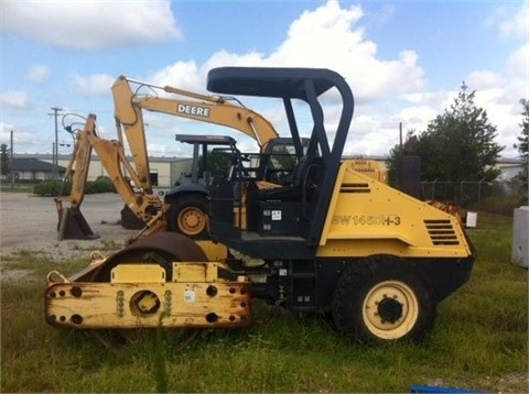 Compactadora Vibratoria Bomag BW145D