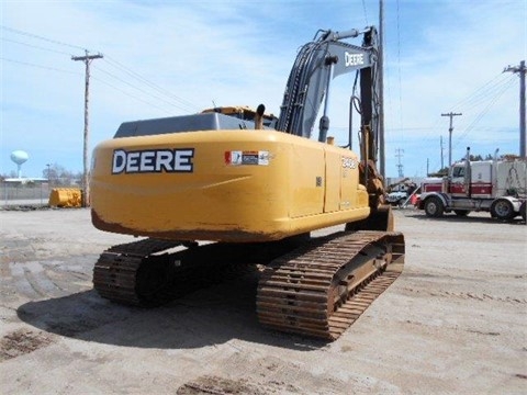  Deere 240D seminueva en venta Ref.: 1410282879765023 No. 3