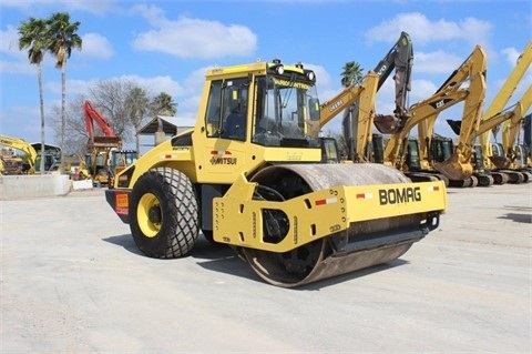  Bomag BW213D seminueva en venta Ref.: 1410439839452534 No. 4