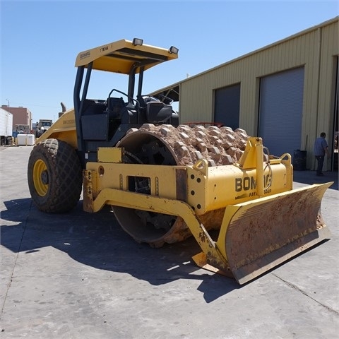 Compactadora Vibratoria Bomag BW213D