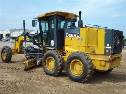 DEERE 670G en venta Ref.: 1410984000490584 No. 2