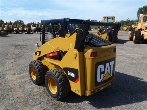  Caterpillar 242B de segunda mano a la venta Ref.: 1410986773646207 No. 2