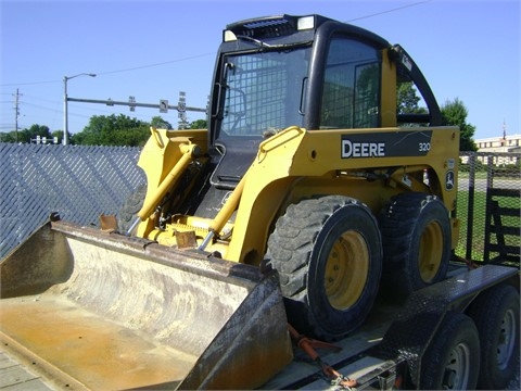 Miniloaders Deere 320