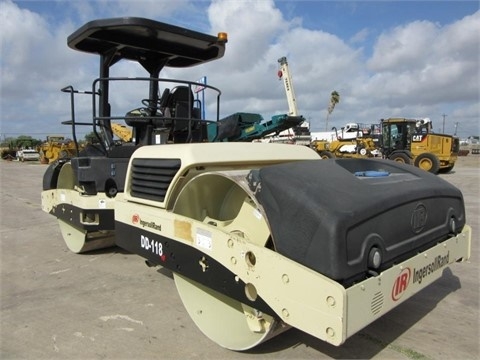 Compactadora Vibratoria Ingersoll-rand DD118HF