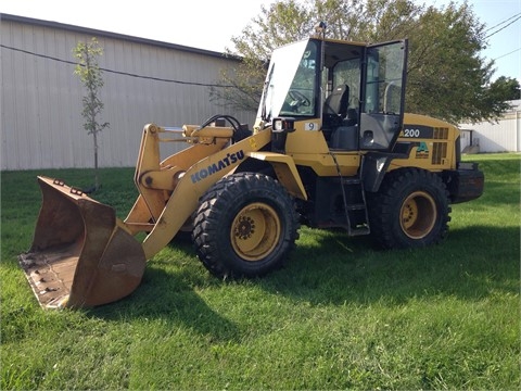 KOMATSU WA200 de bajo costo Ref.: 1411154867431197 No. 3