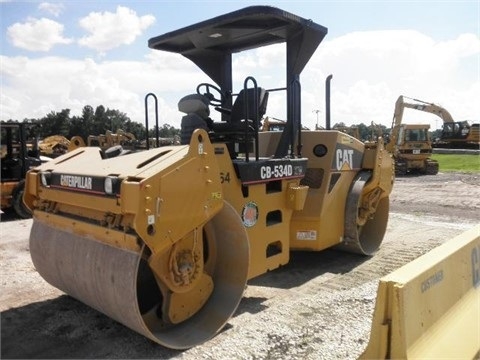 Compactadora Vibratoria Caterpillar CB-534D