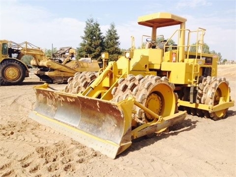 Compactadoras Suelos Y Rellenos Caterpillar 825C de medio uso en  Ref.: 1412088157096047 No. 2