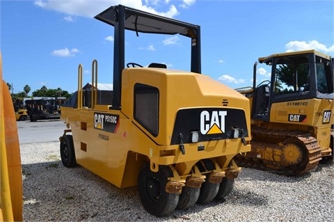 Compactors Tires Asphalt Caterpillar PS-150C