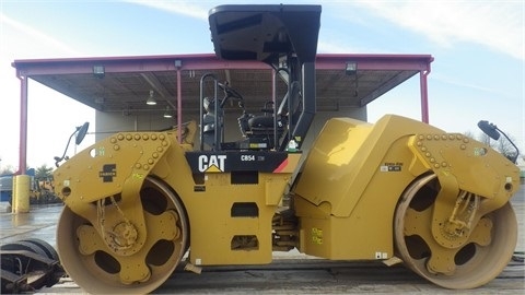 Compactadora Vibratoria Caterpillar CB54 importada de segunda man Ref.: 1412896146153255 No. 2