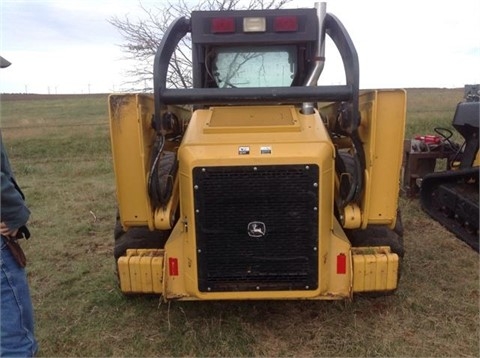 Minicargadores Deere 332 de segunda mano a la venta Ref.: 1413314272168320 No. 4