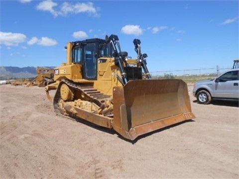 Dozers/tracks Caterpillar D6T