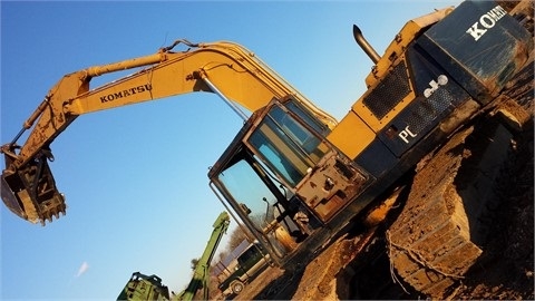 Excavadoras Hidraulicas Komatsu PC200 L en venta, usada Ref.: 1413911223374210 No. 4