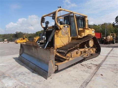 Tractores Sobre Orugas Caterpillar D6T