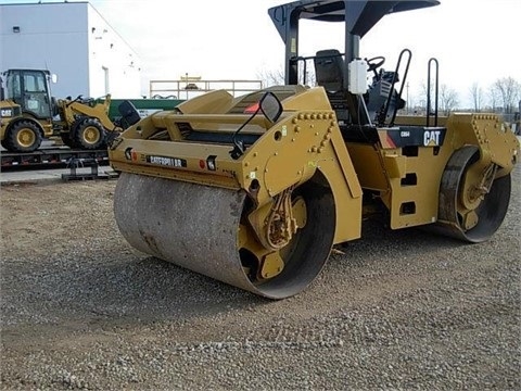 Compactadora Vibratoria Caterpillar CB64 usada a buen precio Ref.: 1414197859191915 No. 2