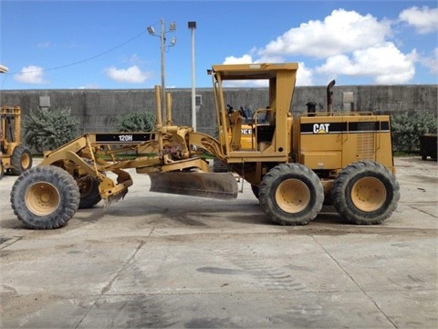 Motoconformadoras Caterpillar 120H de bajo costo Ref.: 1414428728271875 No. 3