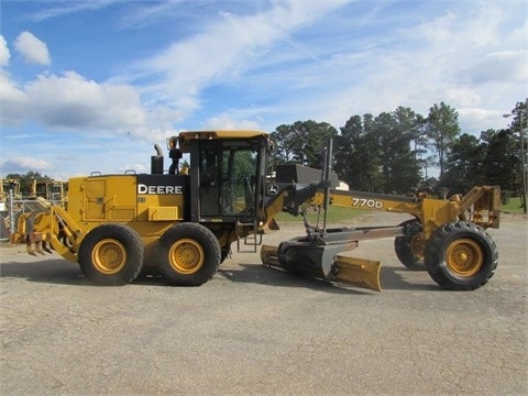 Motoconformadoras Deere 770D