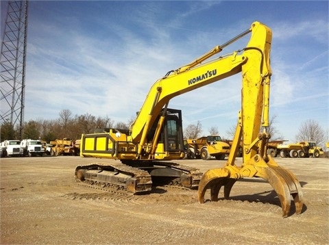 Excavadoras Hidraulicas Komatsu PC220 de medio uso en venta Ref.: 1414462973392146 No. 2