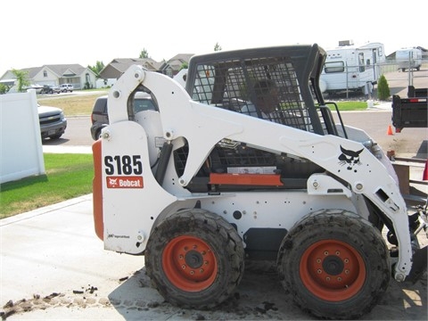 Minicargadores Bobcat S185