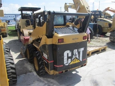 Minicargadores Caterpillar 242B