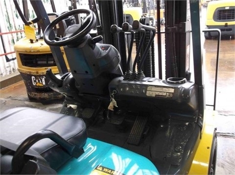 Montacargas Komatsu FG25T en optimas condiciones Ref.: 1415320518587208 No. 3