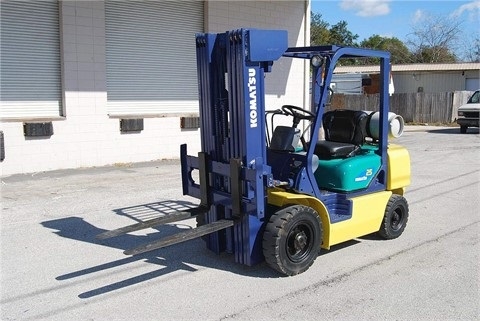 Freightelevator Komatsu FG25T