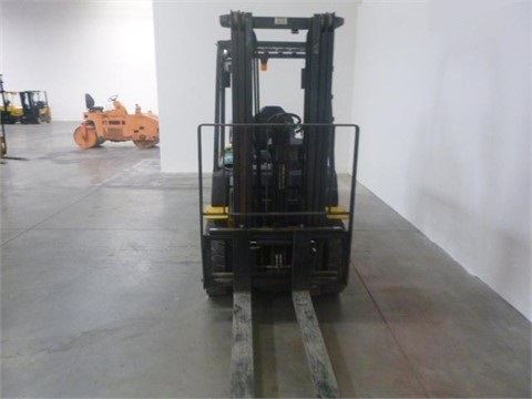 Montacargas Komatsu FG25T de medio uso en venta Ref.: 1415377025189293 No. 3