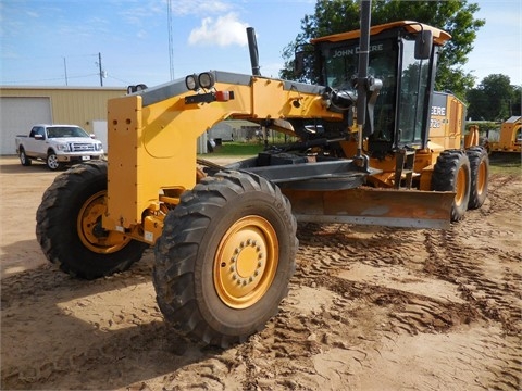 Motoconformadoras Deere 672G