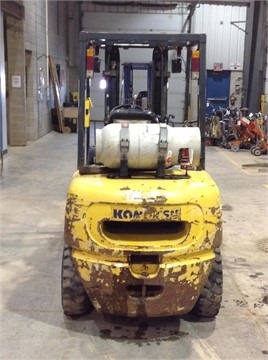 Montacargas Komatsu FG30HT en buenas condiciones Ref.: 1415725348321444 No. 3