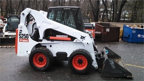 Minicargadores Bobcat S250 usada de importacion Ref.: 1417199097041675 No. 3