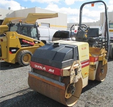 Compactadora Vibratoria Dynapac CC122