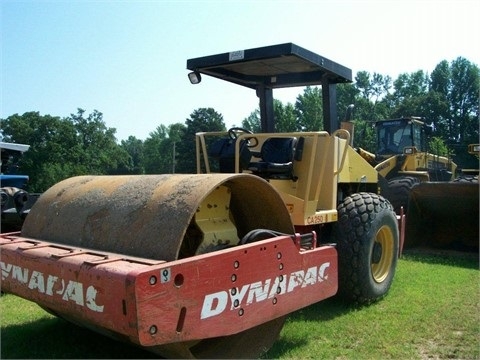 Compactadora Vibratoria Dynapac CA250D