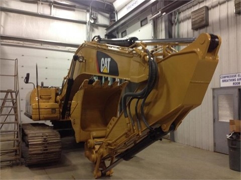 Excavadoras Hidraulicas Caterpillar 320DL seminueva en venta Ref.: 1417478624798185 No. 2