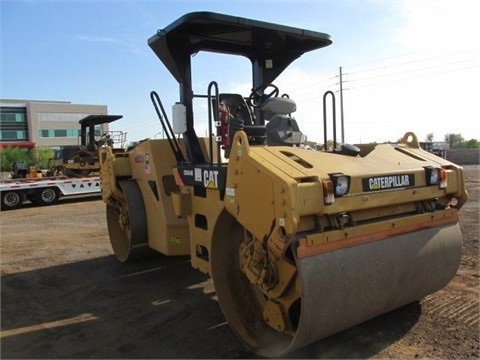 Compactadora De Doble Rodillo Caterpillar CB-564D usada a la vent Ref.: 1417560592018691 No. 4